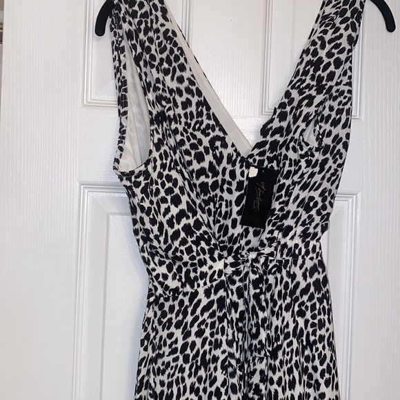 Brand new womens dress - Picture 3 of 4